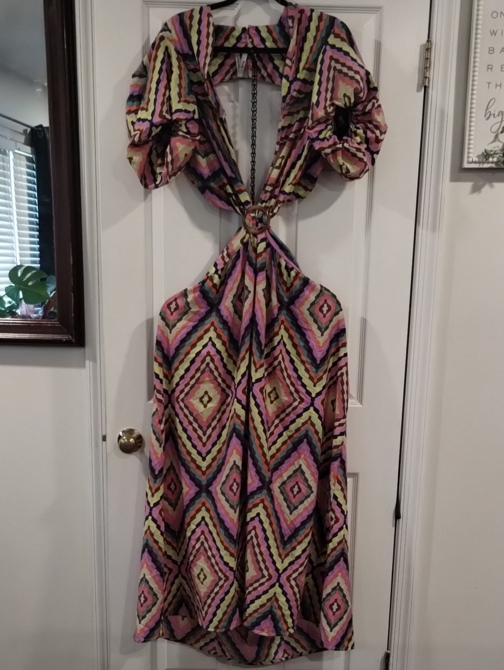 Truth Multicolor Geometric Backless Cutout Maxi Dress with Puff Sleeves.  (A27)